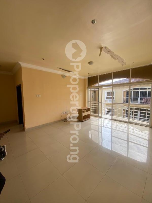 3 bedroom Flat / Apartment for rent Osapa london Lekki Lagos - 0