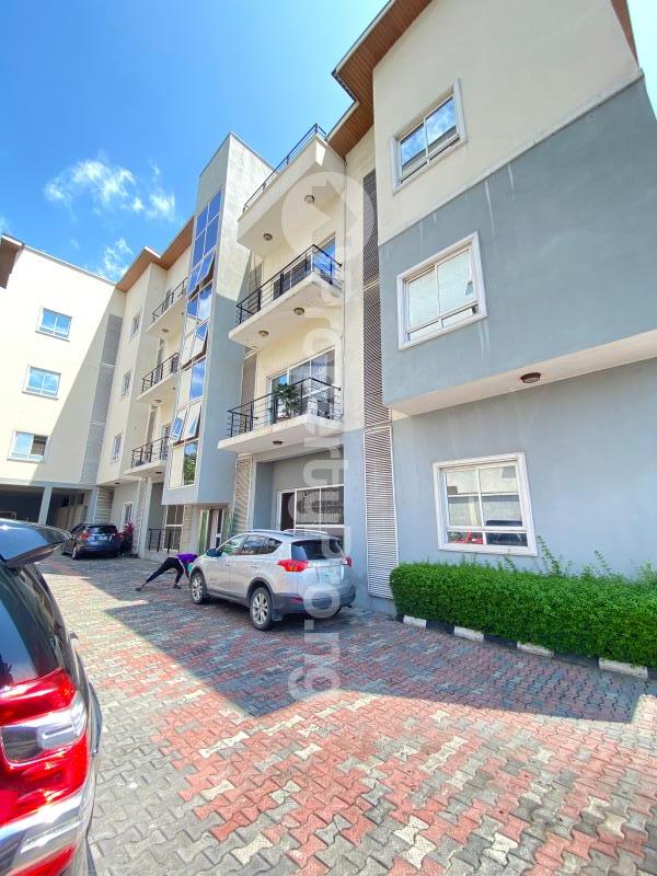 3 bedroom Flat / Apartment for rent ONIRU Victoria Island Lagos