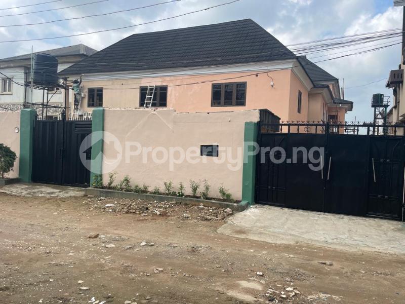 9 bedroom House for rent Cmd Road Berger Ojodu Lagos