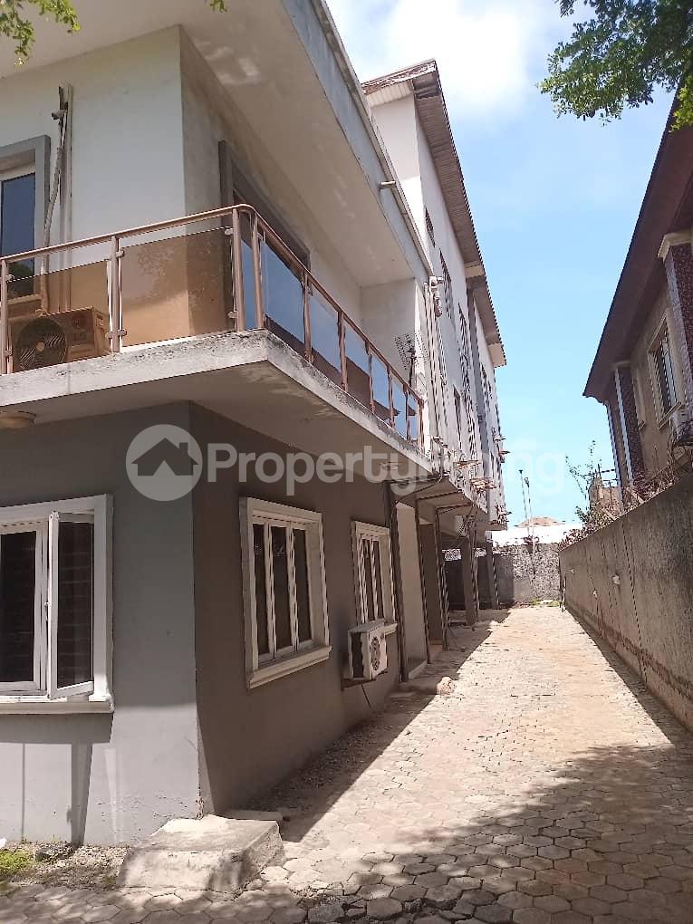 3 bedroom Commercial Property for rent ONIRU Victoria Island Lagos
