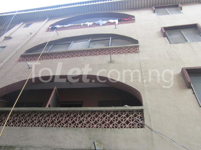 5 bedroom Commercial Property for rent Borno Way Off Muritala Yaba Yaba Lagos