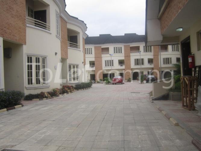 3 bedroom Flat / Apartment for rent Yaba Gra Yaba Yaba Lagos - 0