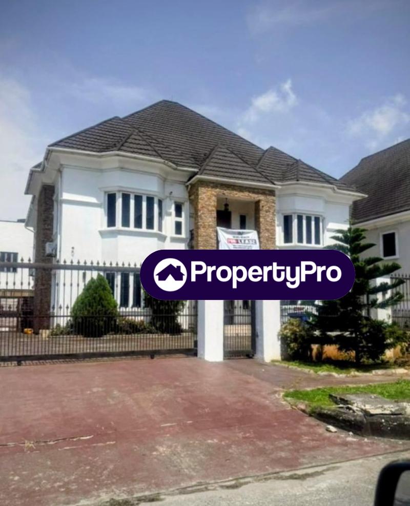5 bedroom House for rent Pinnock Beach Estate, Osapa Lekki Lagos