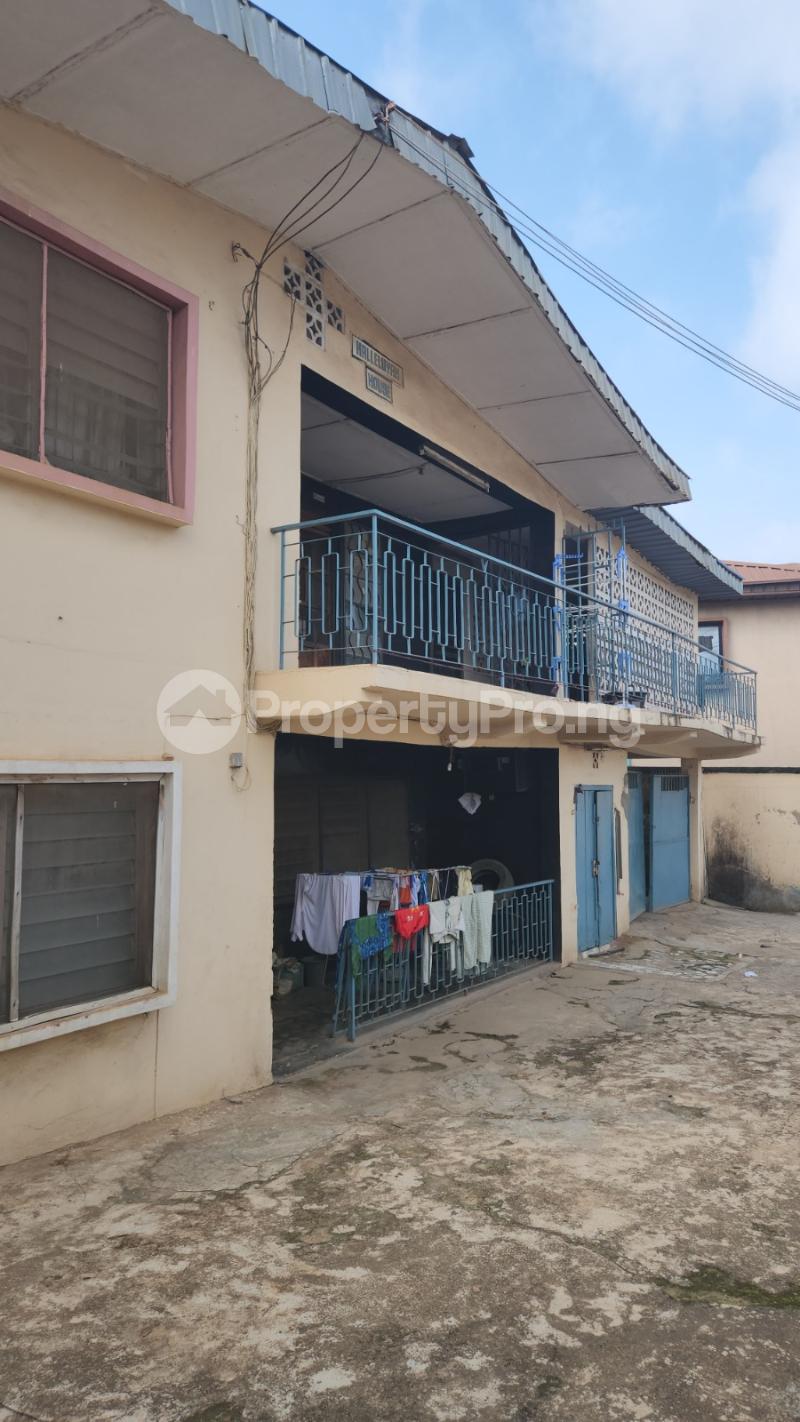 9 bedroom House for sale Anfani Near Challenge Off Ringroad Anfani Ibadan Oyo - 0