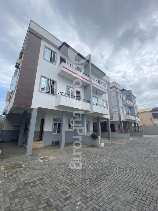 3 bedroom Flat / Apartment for rent ONIRU Victoria Island Lagos
