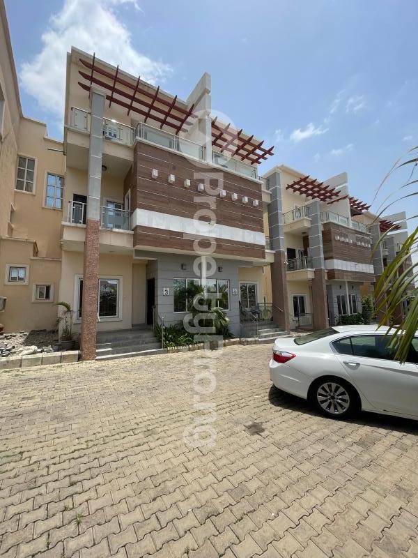 4 bedroom House for rent Behind Coza Church Guzape Abuja