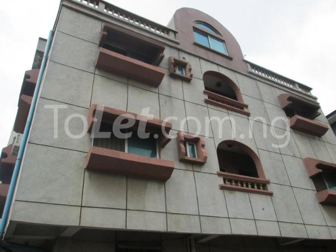4 bedroom Flat / Apartment for rent 10, Taiwo Close, Off Kudirat Abiola Ikeja Ikeja Lagos