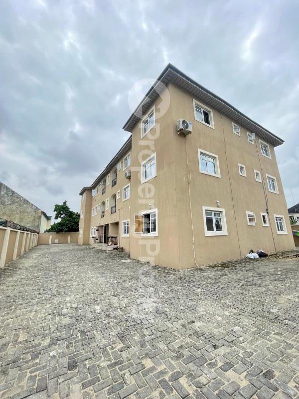 3 bedroom Flat / Apartment for rent Ajah Lagos