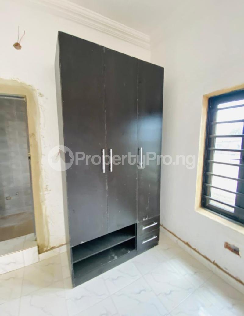 2 bedroom Flat / Apartment for rent (morroco Close To Waec) Jibowu Yaba Lagos