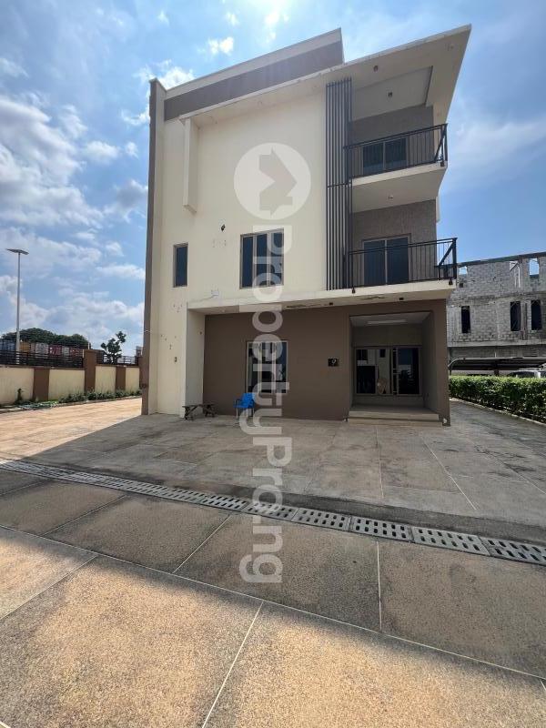 5 bedroom House for rent By Jabi Lake Kado Abuja