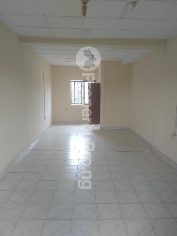 1 bedroom Commercial Property for rent Street Garki 1 Abuja