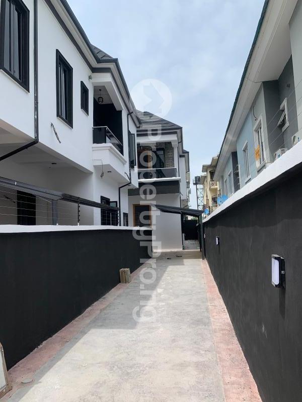 4 bedroom House for sale Lekki Phase 2 Lekki Lagos