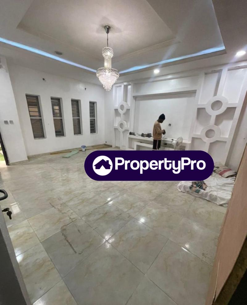 Flat / Apartment for rent Osapa, Lekki Lagos