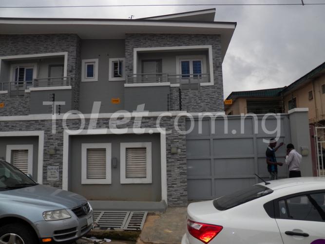 4 bedroom House for rent Alhaji Jimoh Street Ikeja Ikeja Lagos
