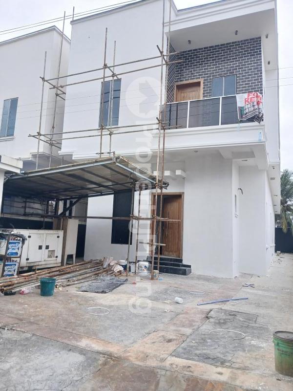 5 bedroom House for rent Ologolo Lekki Lagos