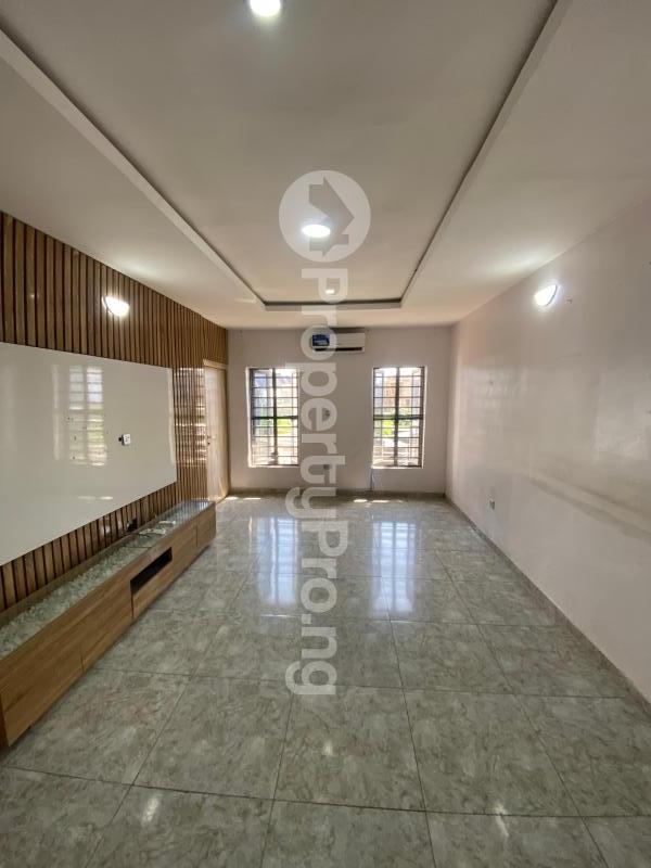 3 bedroom Flat / Apartment for rent chevron Lekki Lagos