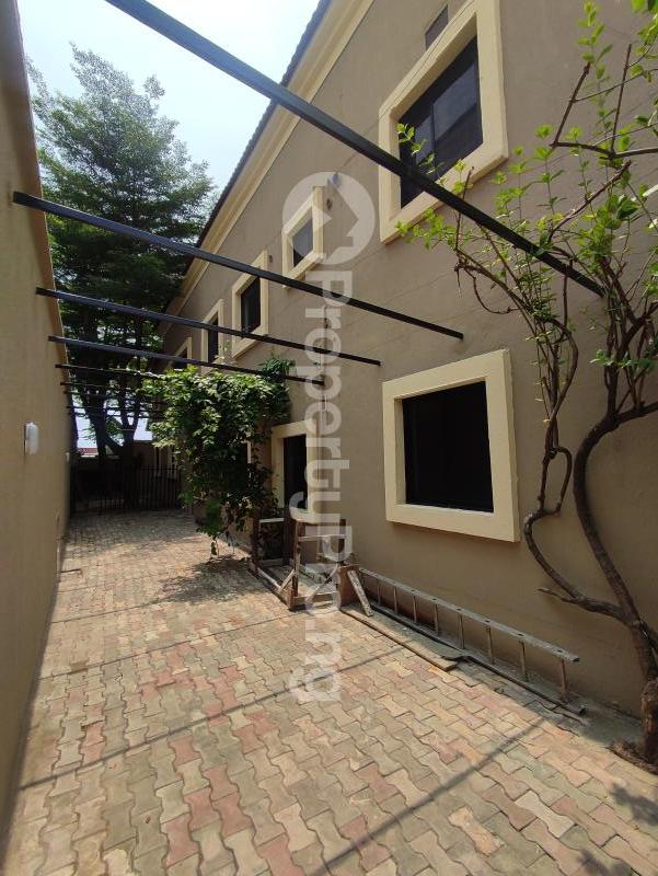 3 bedroom Flat / Apartment for rent Lekki Phase 1 Lekki Lagos