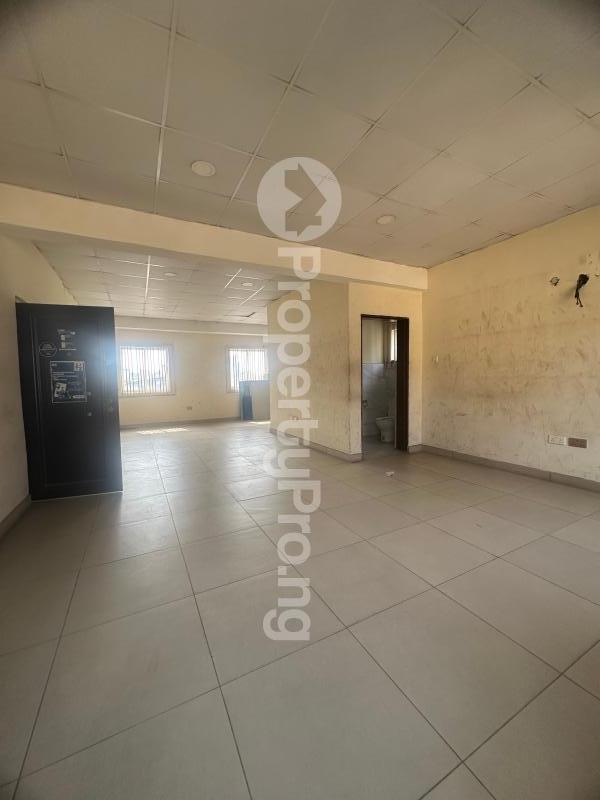 Commercial Property for rent By Herbert Macaulay Way, Yaba, Lagos Yaba Lagos - 1