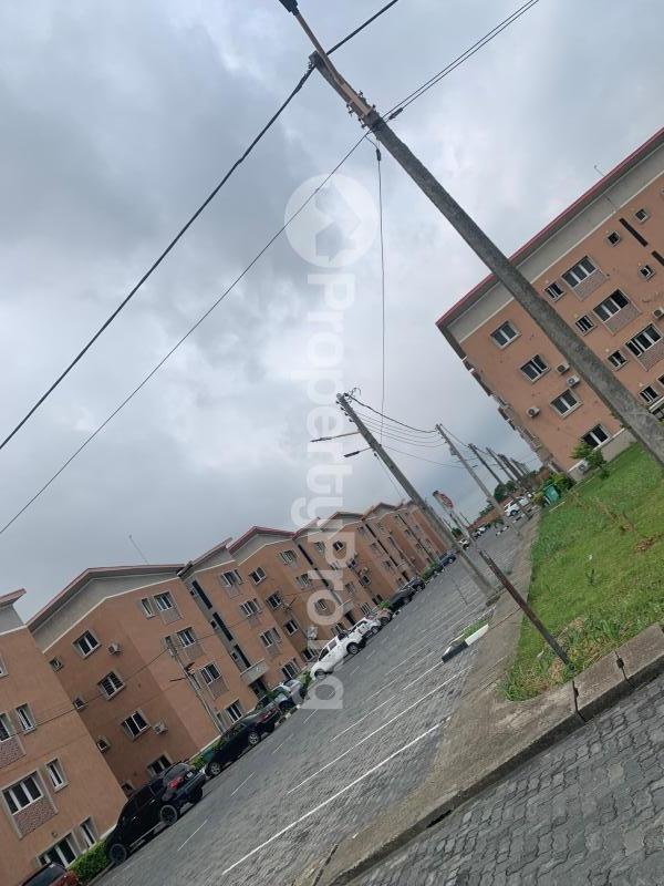 3 bedroom Flat / Apartment for sale Fashola Estate, Ibeshe Ikorodu Lagos