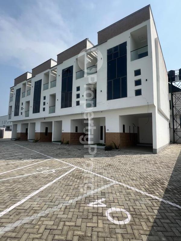 4 bedroom House for sale Chevron Lekki Lagos