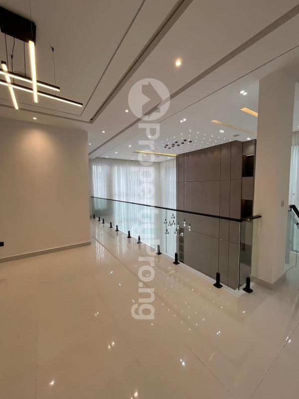 5 bedroom House for sale Lekki Lagos