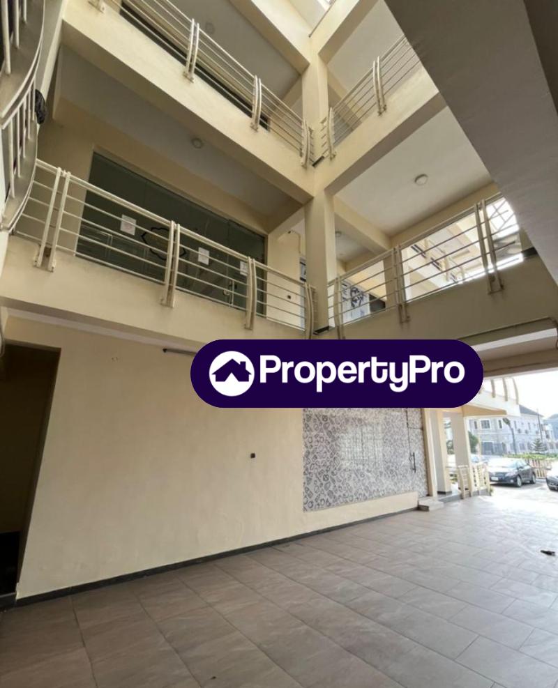 Commercial Property for rent By Petrocam Filling Station, Lekki Phase 1, Lekki, Lagos Lekki Lagos - 0