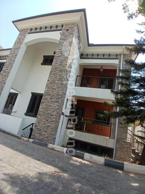 6 bedroom House for sale Diplomatic Zone Maitama Abuja