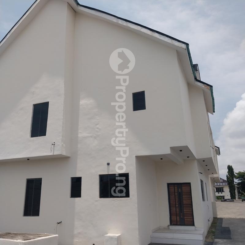 5 bedroom House for rent Royal Gardens Estate Ajiwe Ajah Lagos