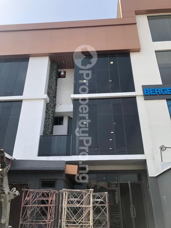 3 bedroom Commercial Property for rent Ligali Ayorinde Victoria Island Lagos