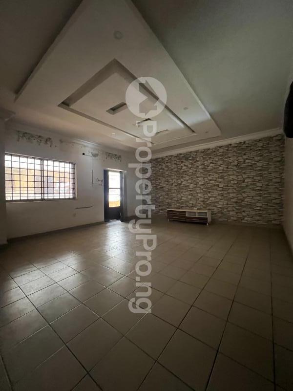 Flat / Apartment for rent Off College Road, Ifako-ogba Ogba Lagos