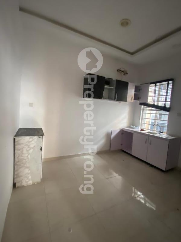 Flat / Apartment for rent Chevron , Comes With Balcony , Prepaid Meter Chevron Lekki Lagos