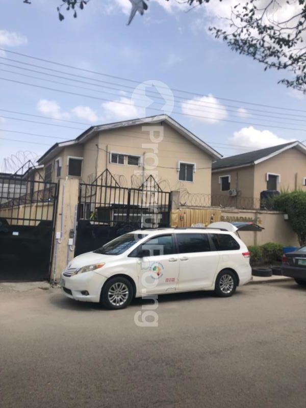4 bedroom House for sale Millenuim/UPS Gbagada Lagos