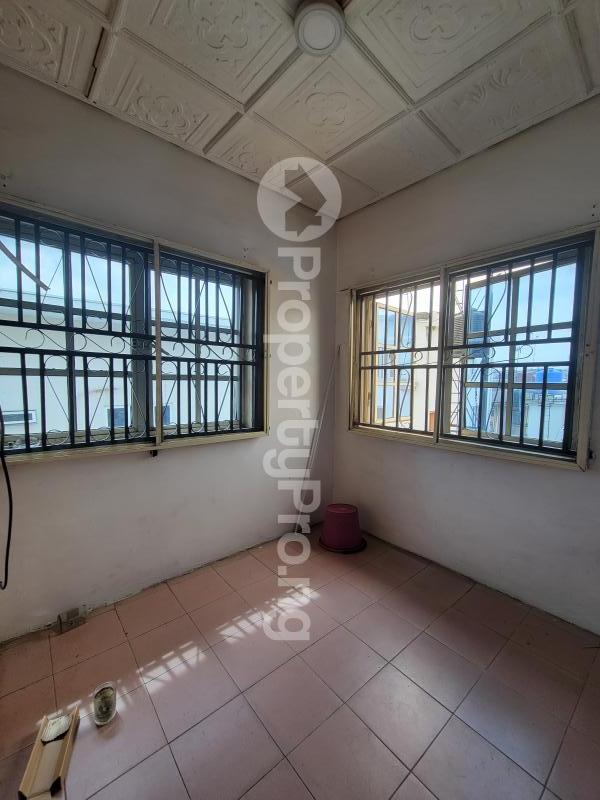 3 bedroom House for rent  Magodo GRA Phase 2 Kosofe/Ikosi Lagos