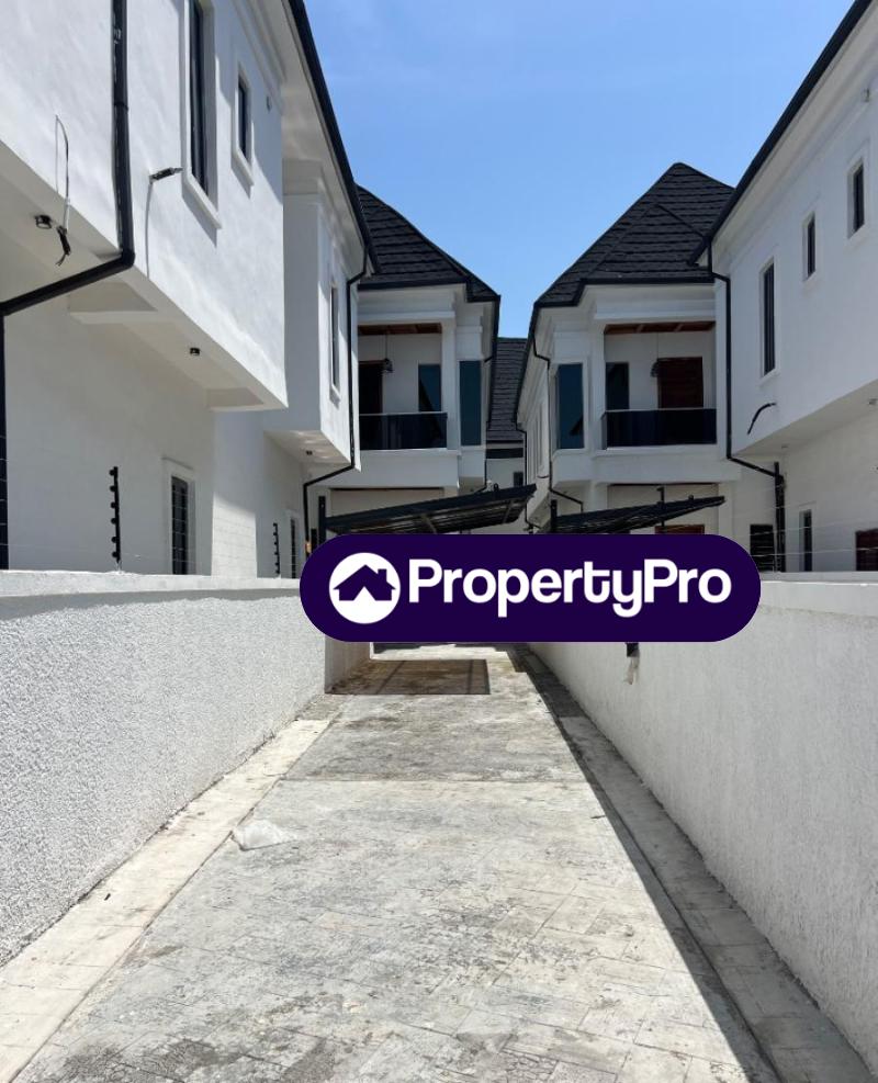 4 bedroom House for sale Royal Pine, Lekki Lagos