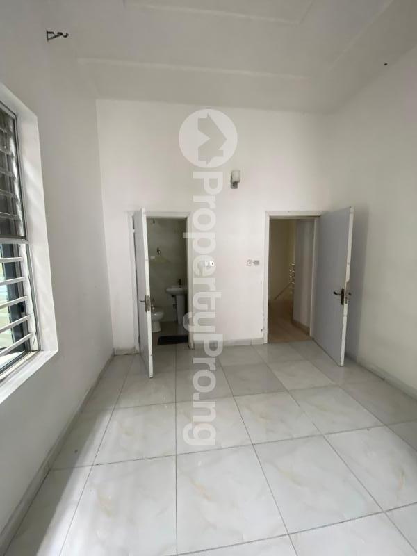 Flat / Apartment for rent chevron Lekki Lagos