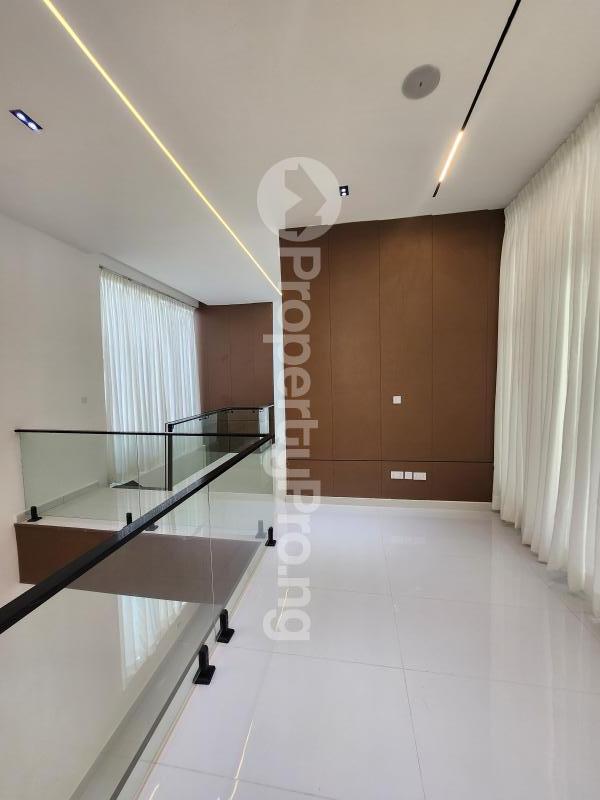 5 bedroom House for sale Chevron Toll Gate Lekki Lagos