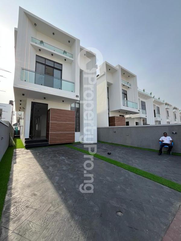 5 bedroom House for sale chevron Lekki Lagos