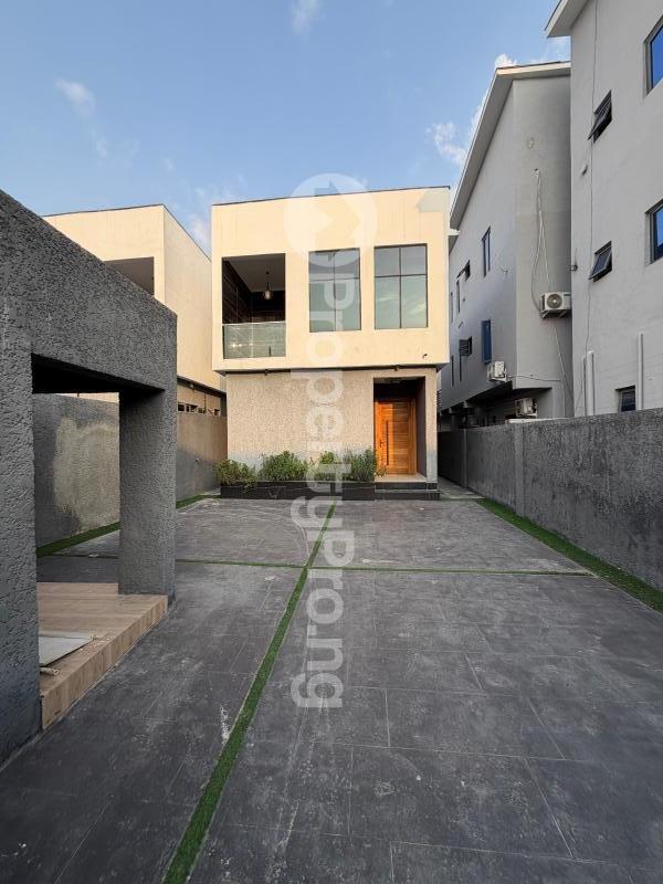 5 bedroom House for sale Ologolo Lekki Lagos