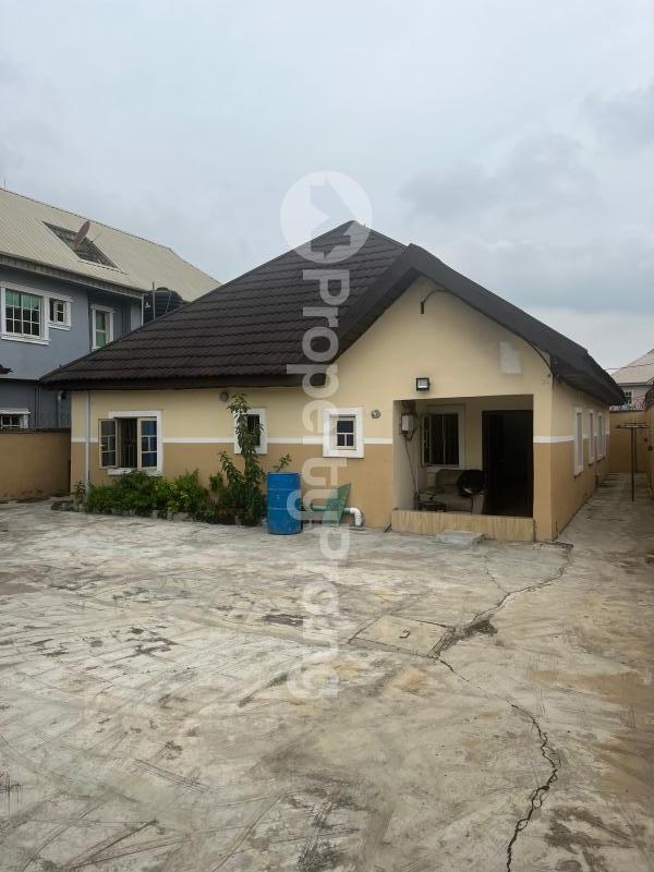 3 bedroom House for sale Abiri Street, Off Josephat James Street, Navy Town Road, Satellite Town, Ojo Lagos