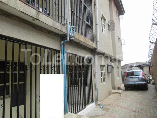 3 bedroom Flat / Apartment for rent Alhaji Lawal Street, Ori Oke Ogudu Ogudu Lagos
