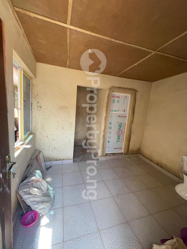 1 bedroom Flat / Apartment for rent Mafoluku Oshodi Lagos