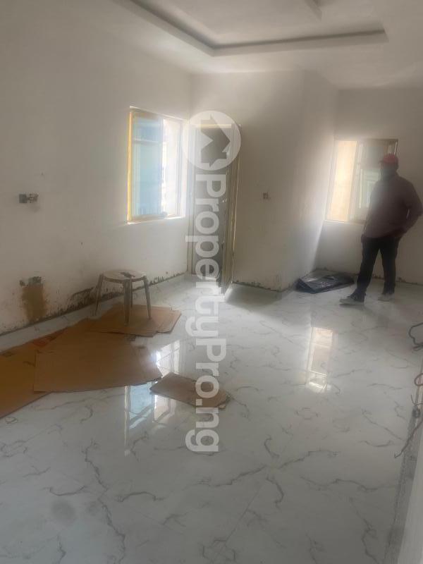 2 bedroom House for rent Salawu Street Randle Avenue Surulere Lagos