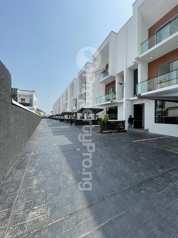 4 bedroom House for sale Orchid Lekki Lagos