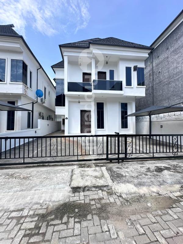 4 bedroom House for rent Chevron Lekki Lagos