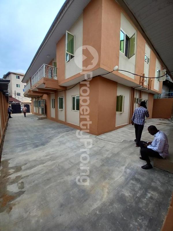 3 bedroom Flat / Apartment for rent Off Pedro Road Shomolu Lagos