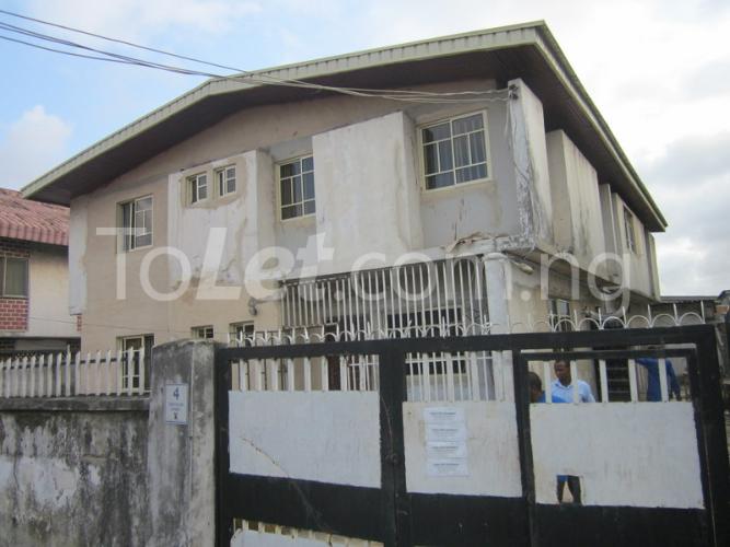 2 bedroom Flat / Apartment for rent 4, Dipo Olubi Street, Itire Ikate Surulere Surulere Lagos