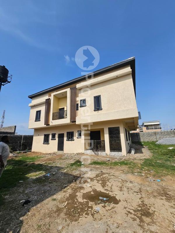 2 bedroom House for rent Behind Shafa Filling Station Lugbe Abuja