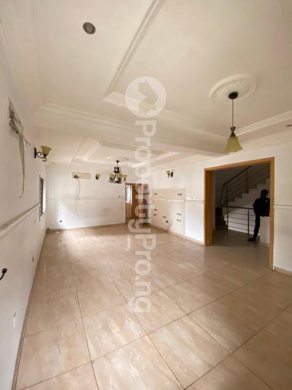 4 bedroom House for rent Osapa london Lekki Lagos