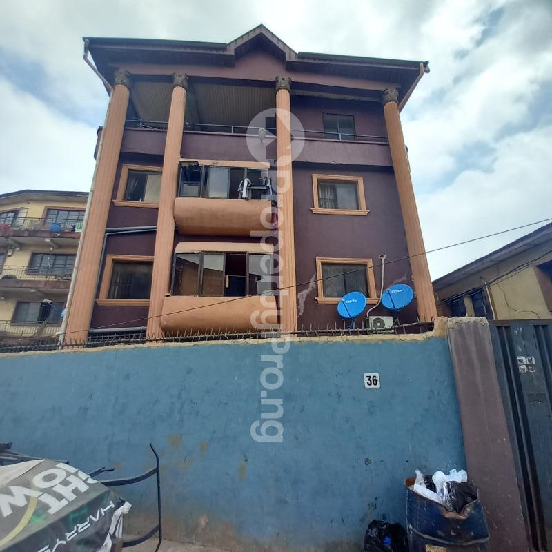 1 bedroom Flat / Apartment for rent Onike Iwaya Yaba Lagos
