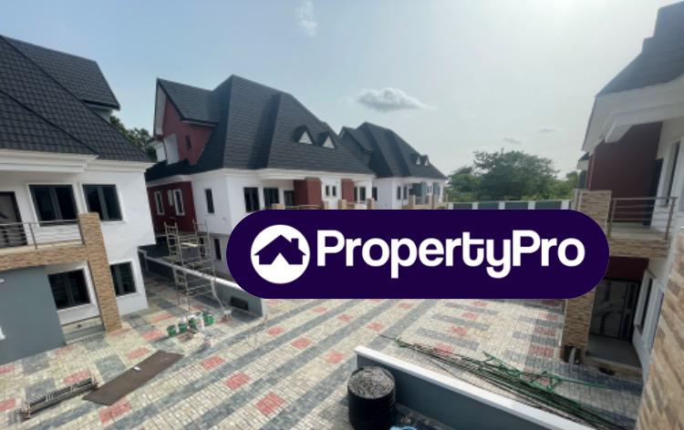 4 bedroom House for sale  Maryland Lagos